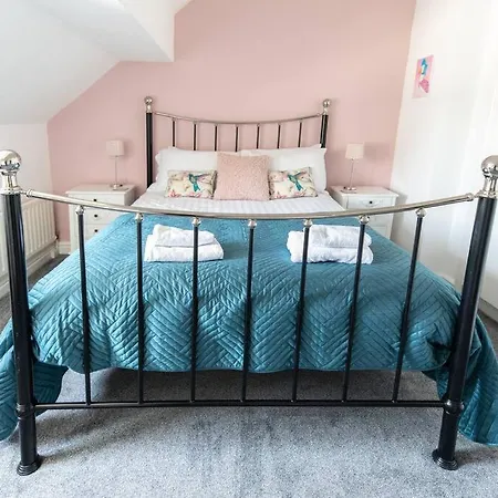 Stunning - Puddleduck - Centre Of Coniston