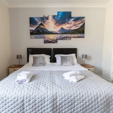 Stunning - Puddleduck - Centre Of *