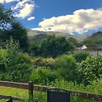 Stunning - Puddleduck - Centre Of