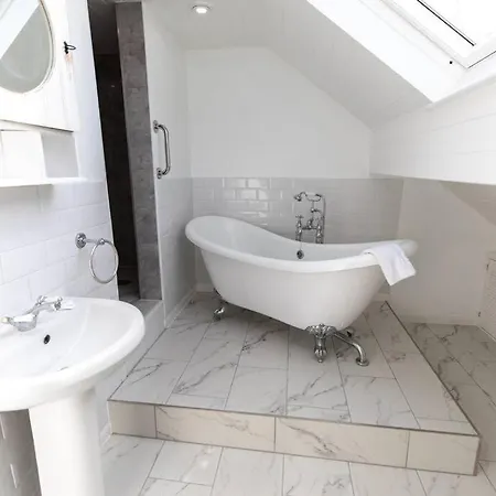 Stunning - Puddleduck - Centre Of